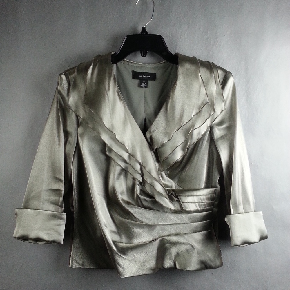 R & M Richards Top Silver 3/4 Sleeve Womens Size M